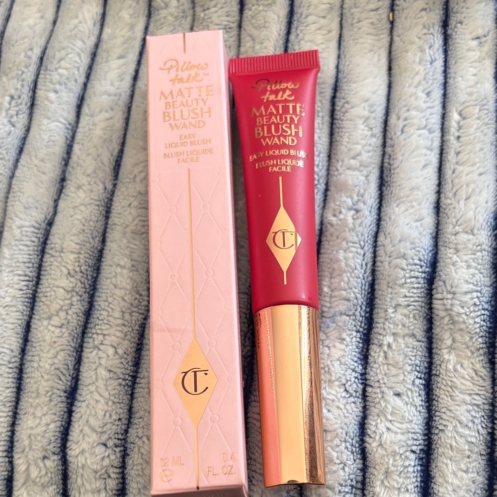 Charlotte Tilbury Matte Beauty Blush Wand - Dream Pop